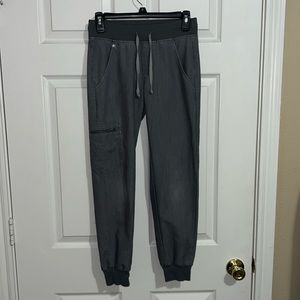 Women figs zamora jogger scrub pants size XXS, petite length, graphite color